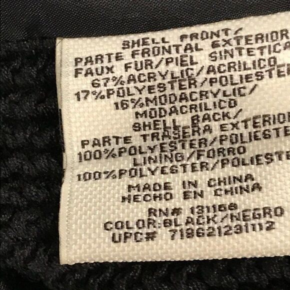 MAKE AN OFFER ;) Hook Closure Faux Fur Vest - Picture 9 of 11